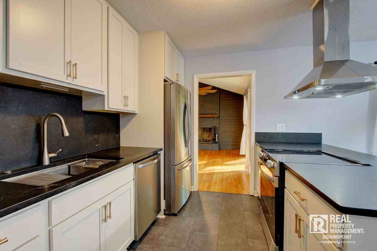 209 Chucker Dr - Photo 5 of 26