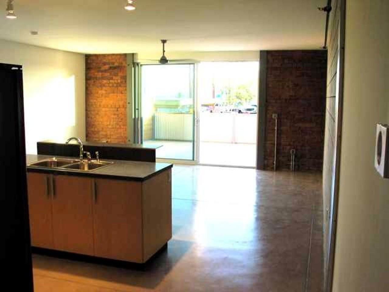 1001 E 17th St #105 - Photo 4 of 19