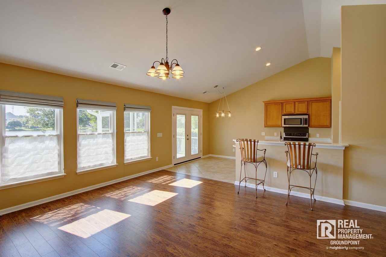 97 Avonshire Dr - Photo 4 of 27