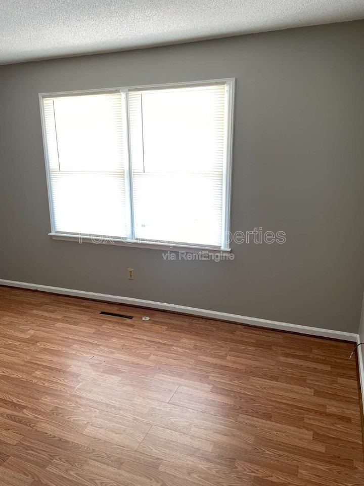 2306 Startown Rd - Photo 4 of 7