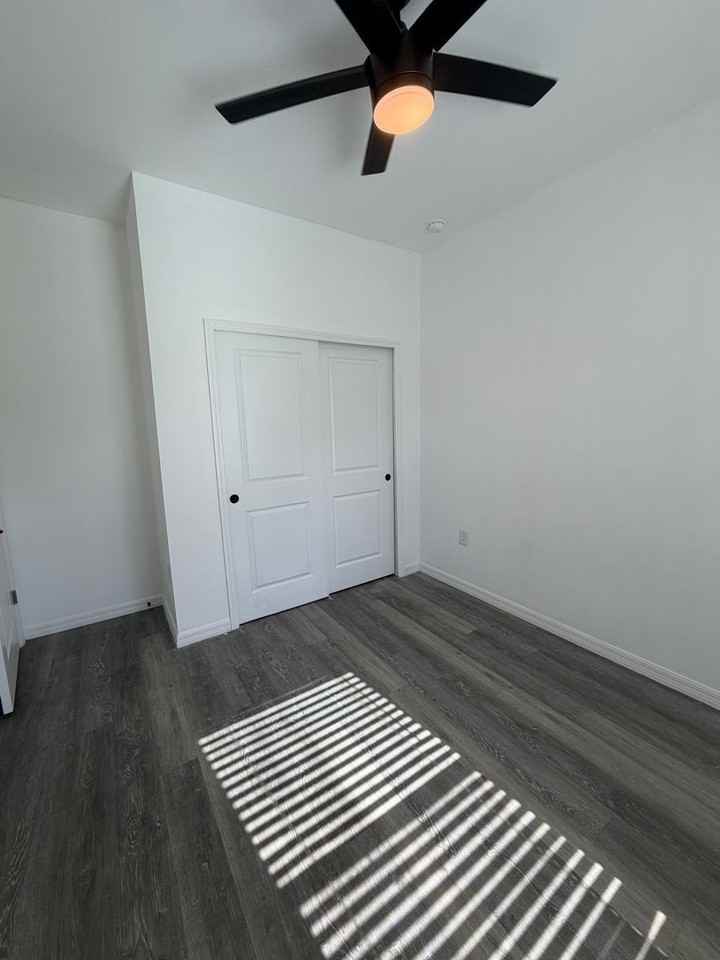 2122 Armour Rd #2122 - Photo 4 of 21