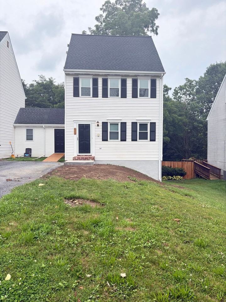 673 S Cedar St - Photo 2 of 33