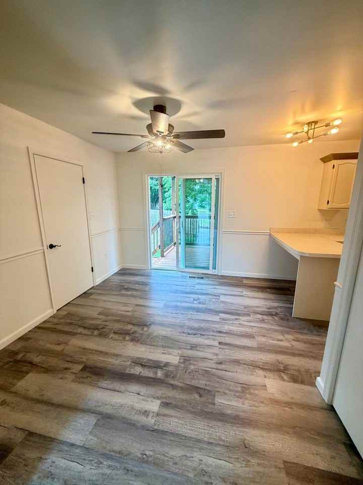 673 S Cedar St - Photo 7 of 33