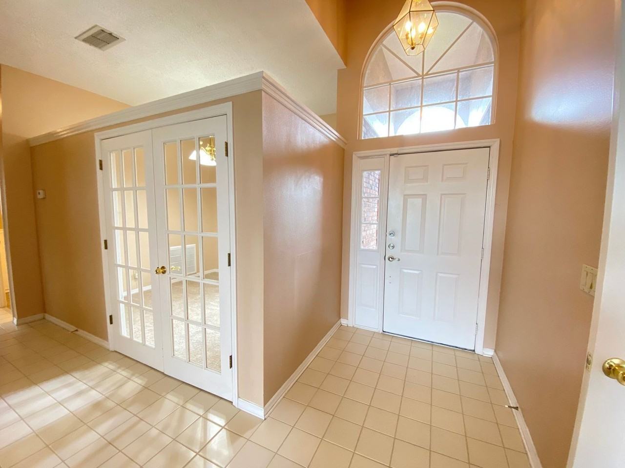 3708 Molona Dr - Photo 5 of 50