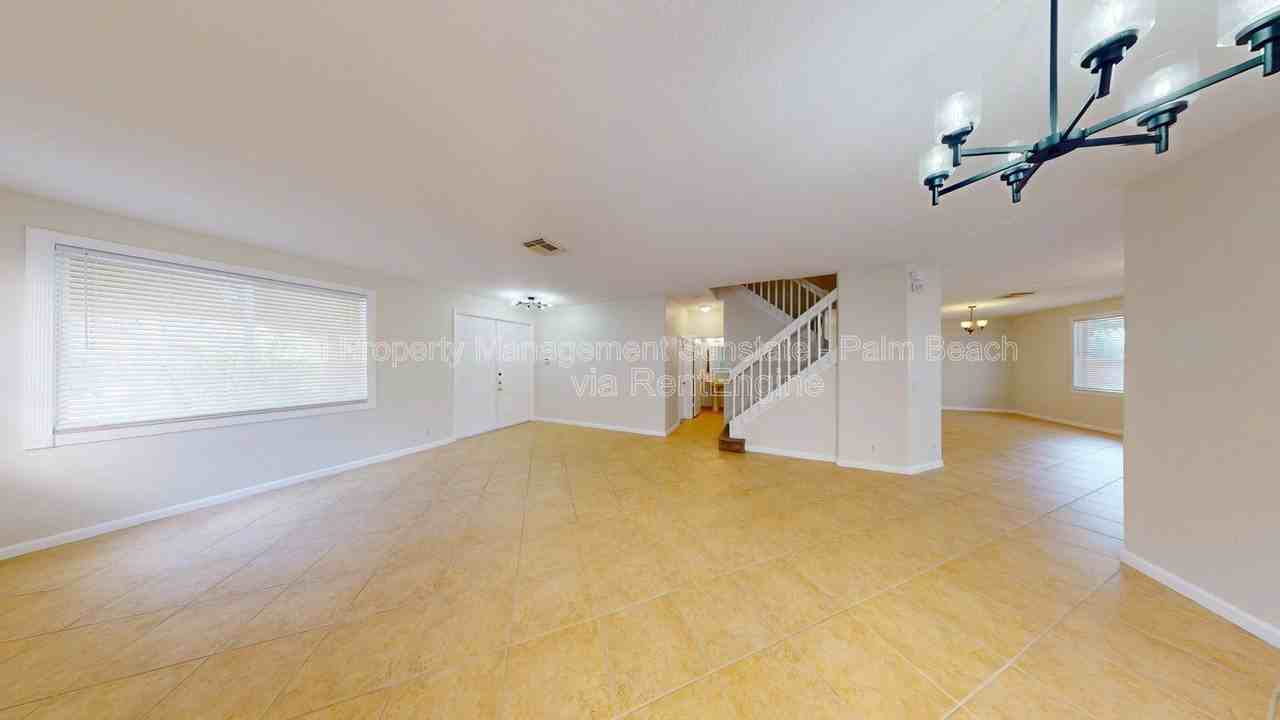 6786 Aliso Ave - Photo 6 of 34