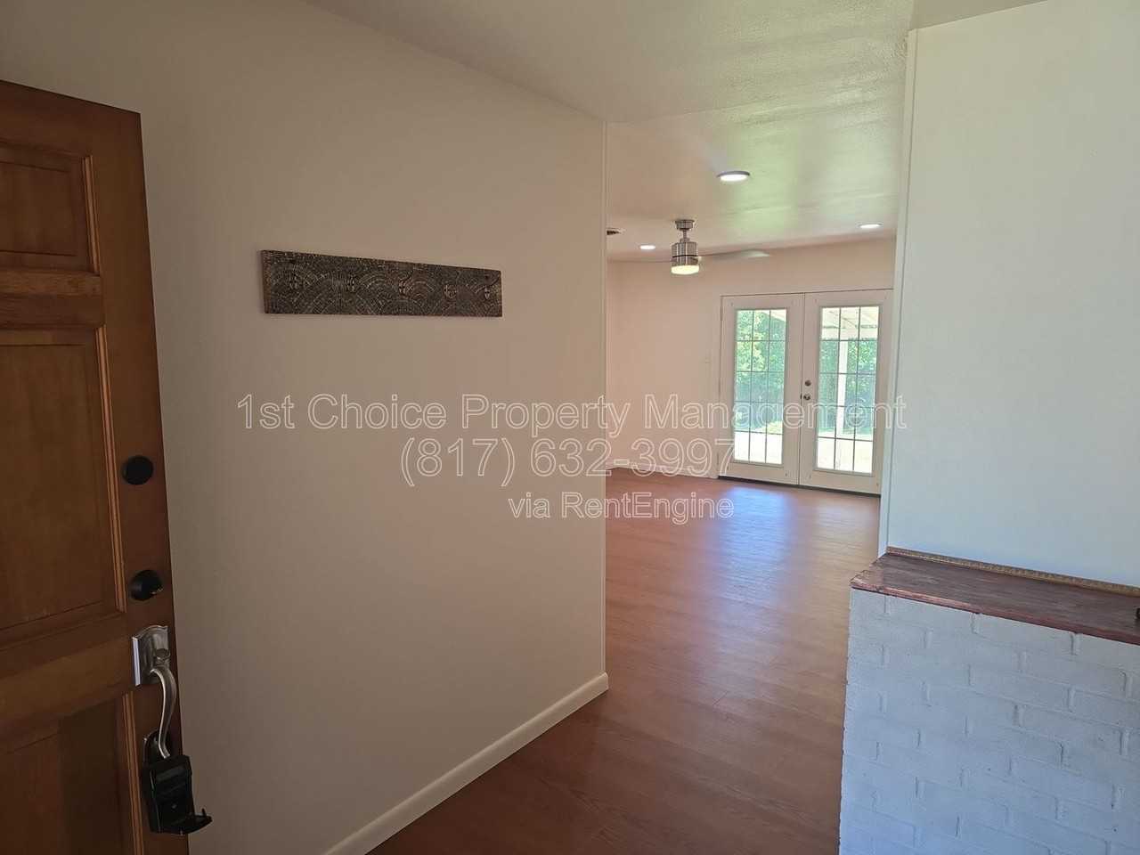 5621 Wedgworth Rd - Photo 4 of 14