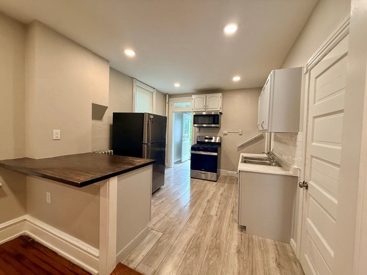 2319 N 4th St - Photo 6 of 26