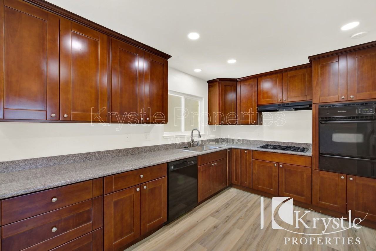319 Aragon St - Photo 6 of 19
