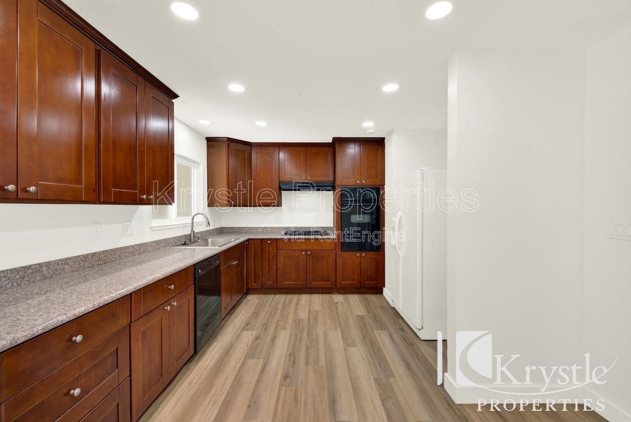 319 Aragon St - Photo 7 of 19