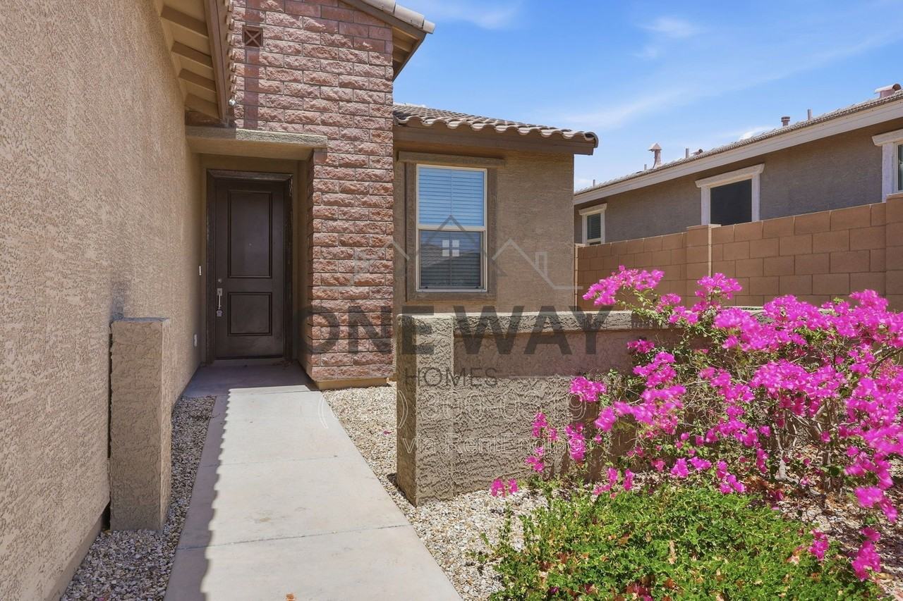 2962 E Mohave Ln - Photo 4 of 39