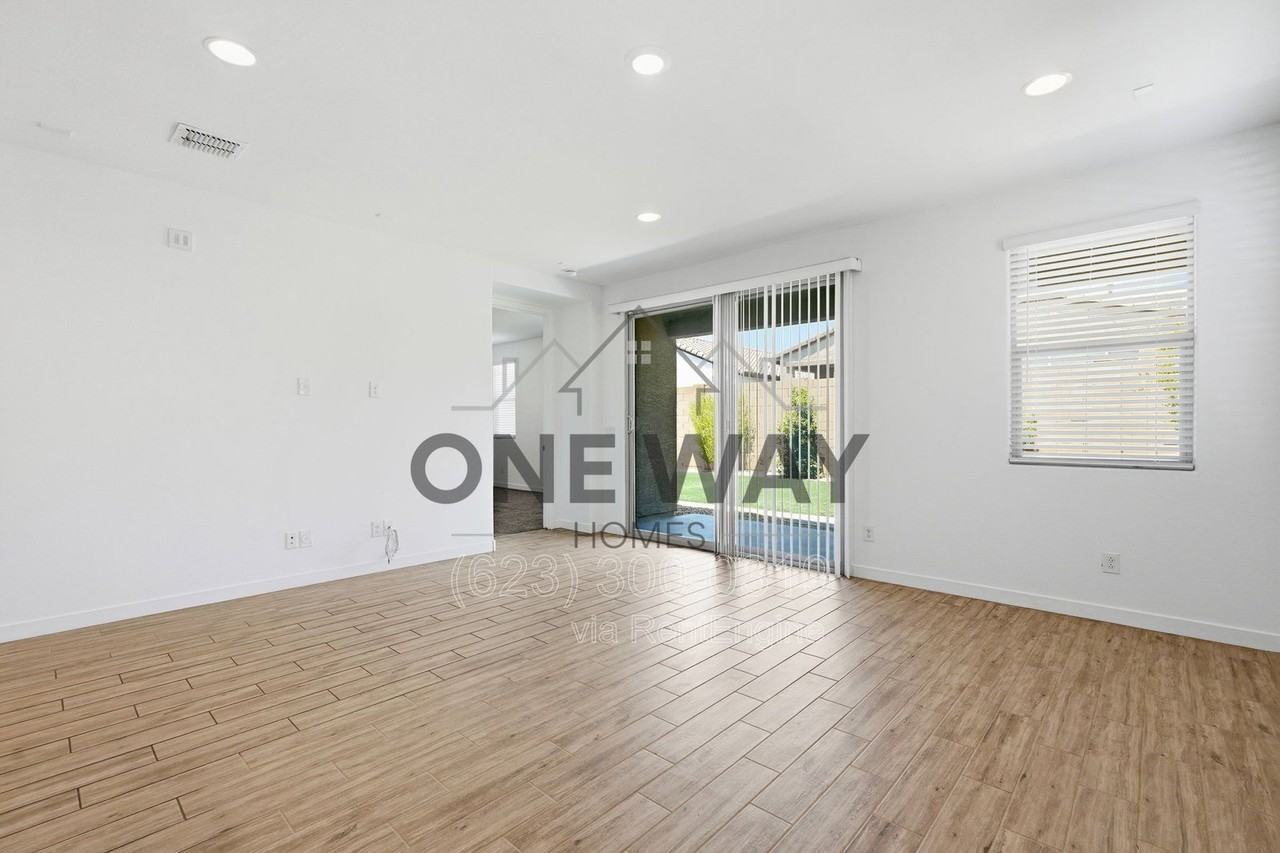 2962 E Mohave Ln - Photo 6 of 39