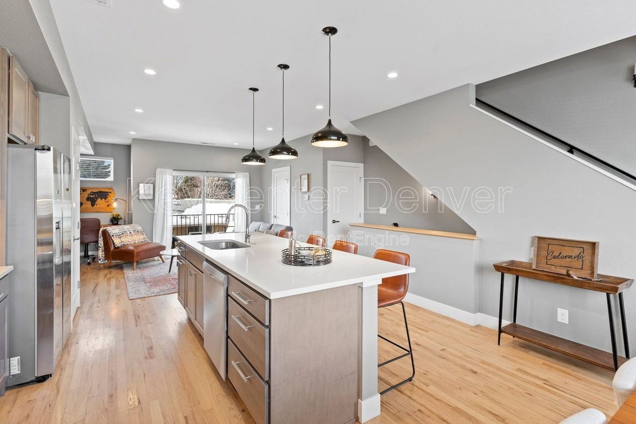 7669 W 41st Ave - Photo 7 of 33