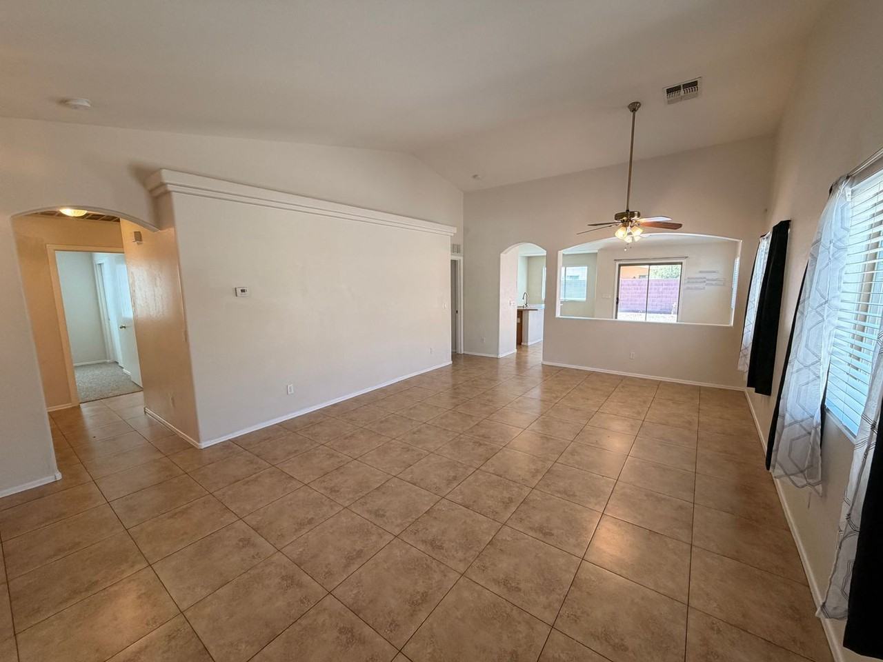 8409 W Payson Rd - Photo 7 of 17