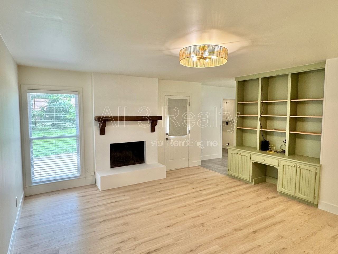 3224 Little John Dr - Photo 5 of 36