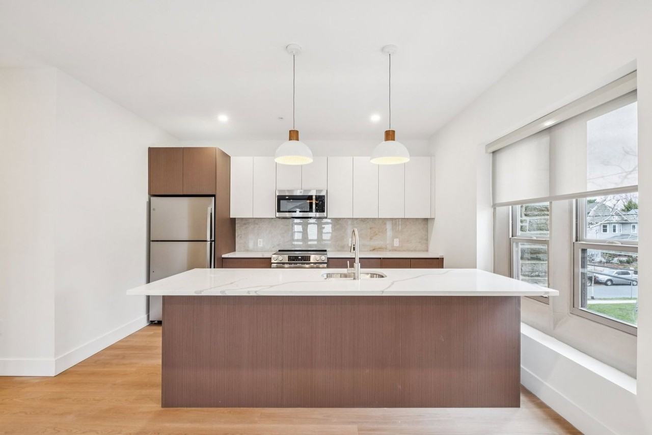 30 Fern Ave #310 - Photo 3 of 41