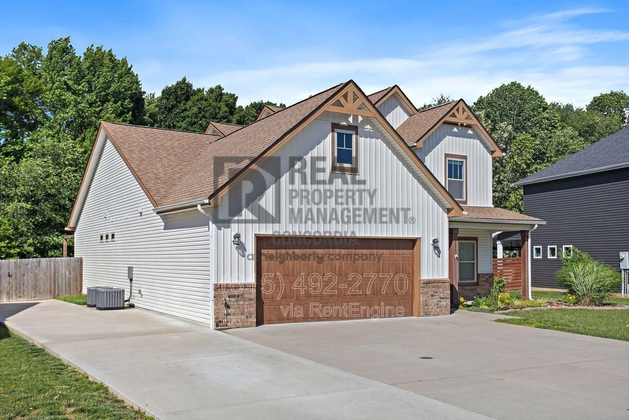 338 Crusaw Dr - Photo 3 of 43