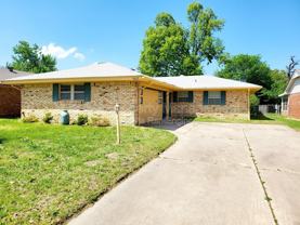 4225 Nw 51st St - Photo 1 of 1