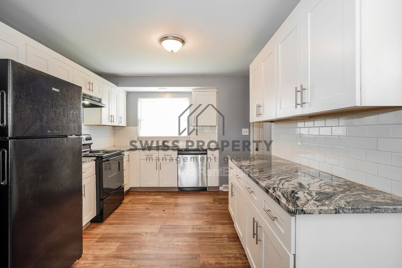 1642 Marina Dr - Photo 6 of 16