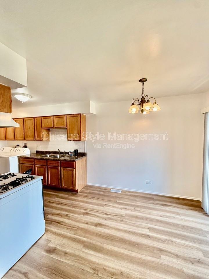 748 Manteca Ct #4 - Photo 2 of 24