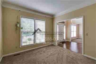 1244 Buckingham Cir - Photo 6 of 33