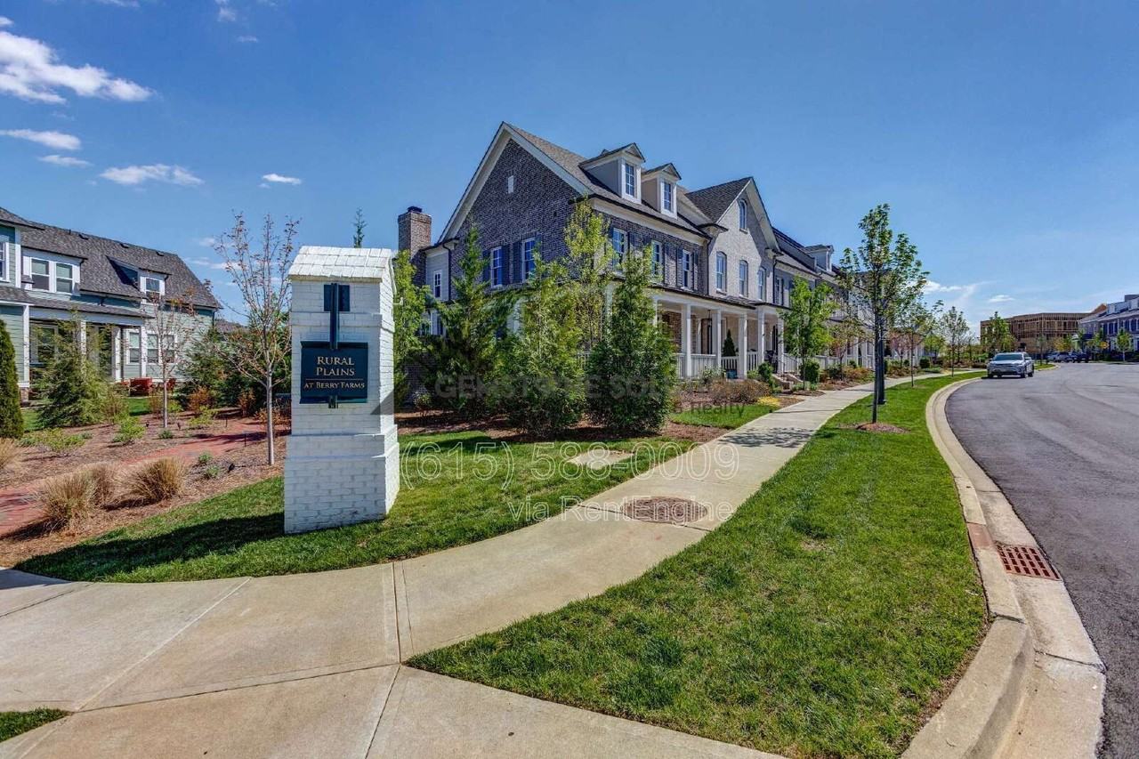 9054 Berry Farms Xing - Photo 5 of 38