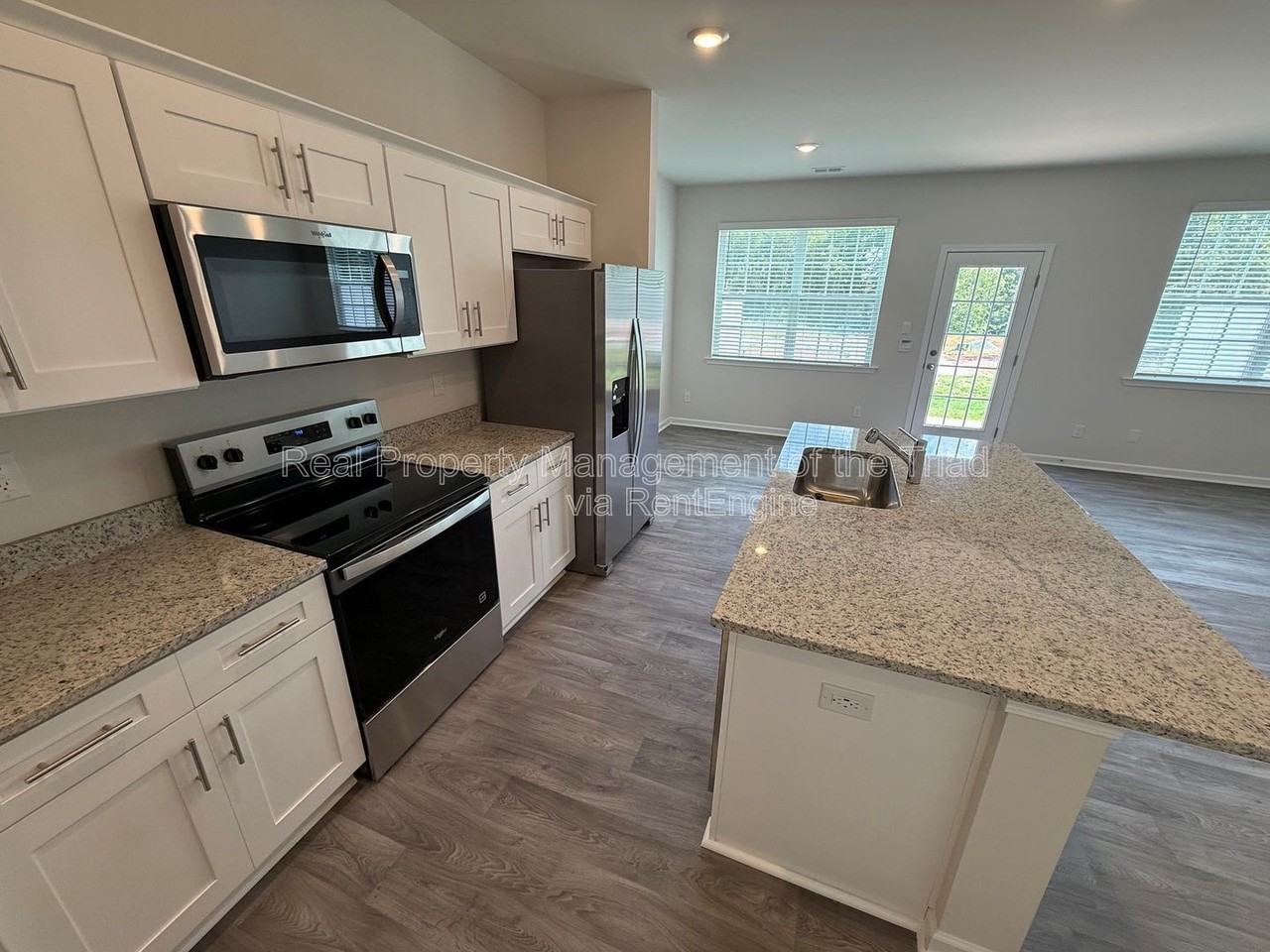 1112 Broholmer Ln - Photo 4 of 19