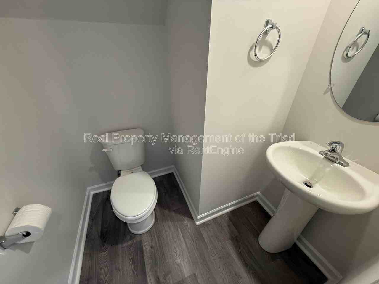 1112 Broholmer Ln - Photo 5 of 19