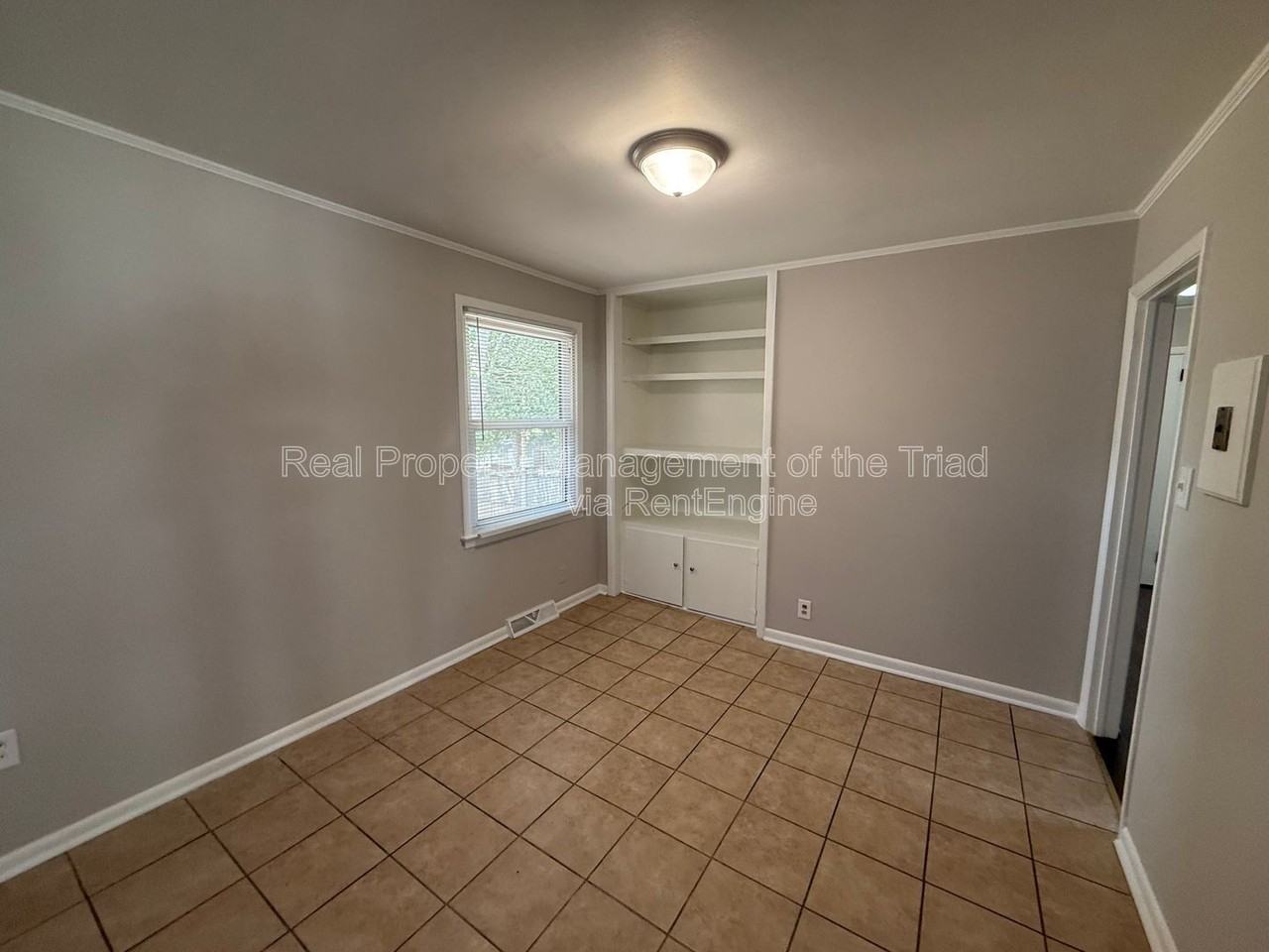 2700 Brightwood Ct - Photo 4 of 17