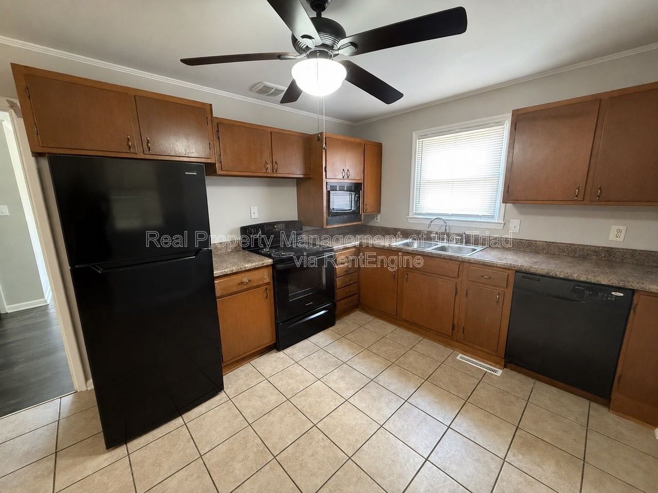 2700 Brightwood Ct - Photo 5 of 17