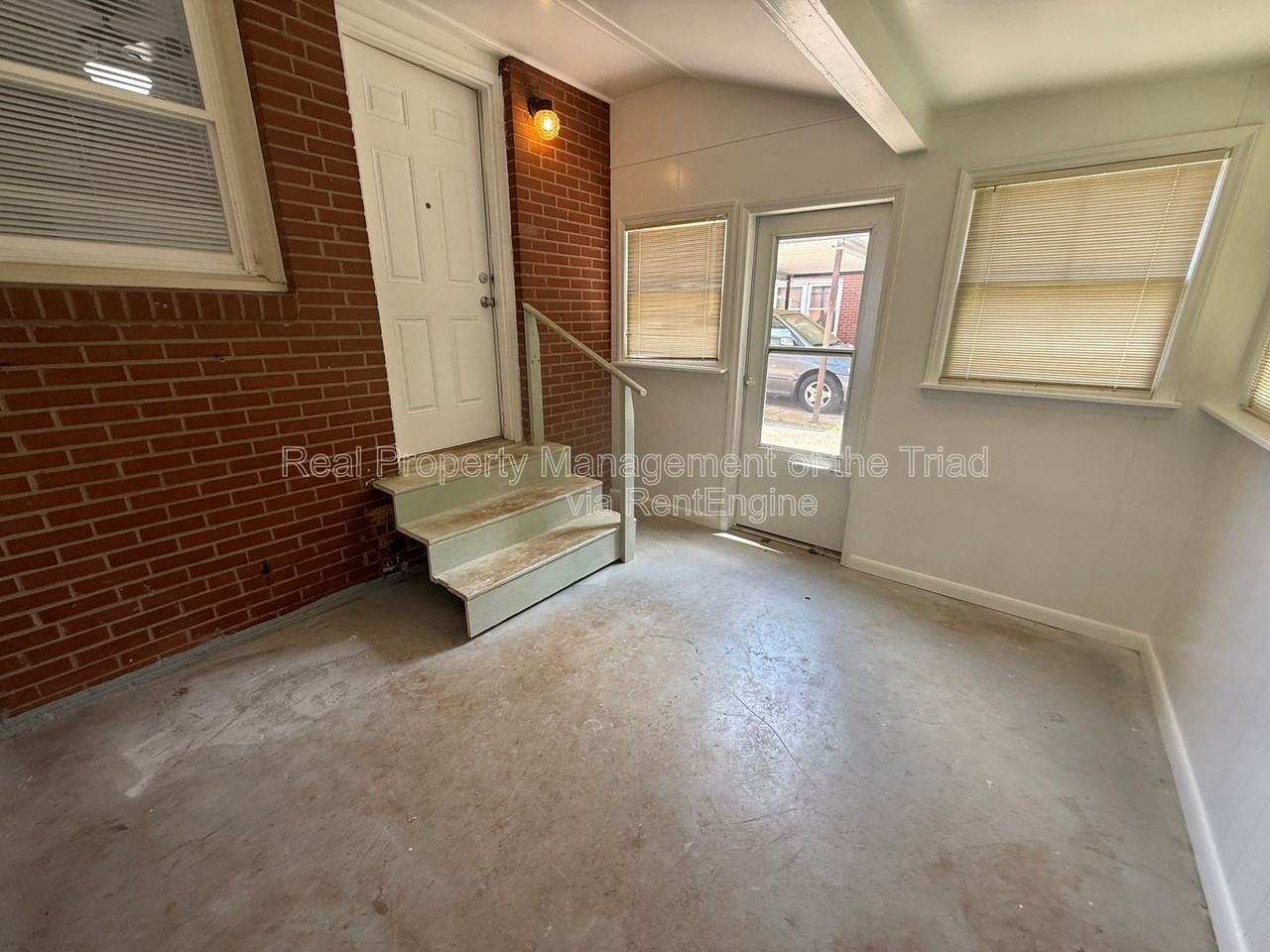 2700 Brightwood Ct - Photo 7 of 17