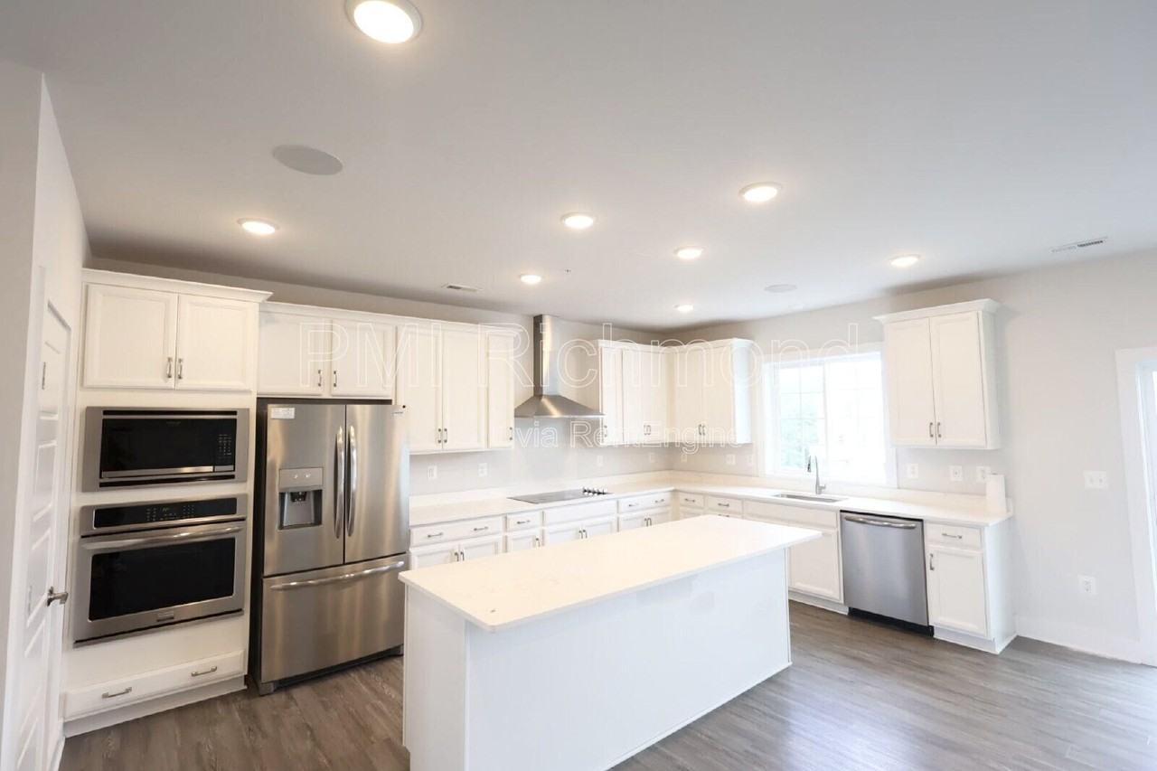 4344 Bon Secours Pkwy #B - Photo 3 of 21