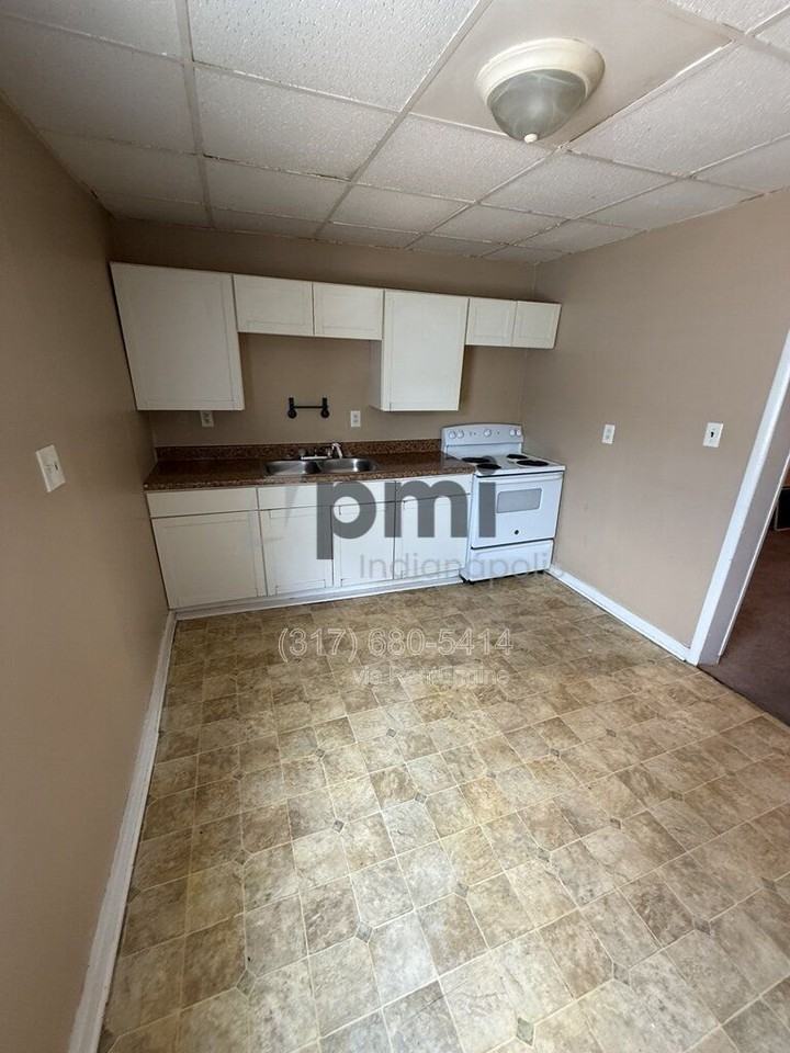 1309 Pearl St - Photo 3 of 27