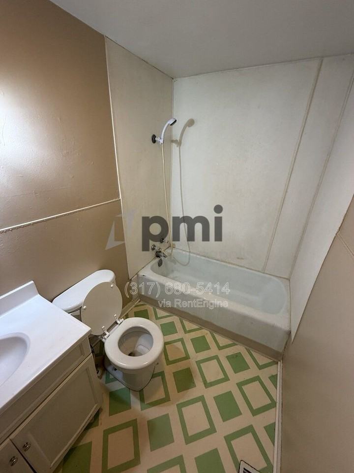1309 Pearl St - Photo 6 of 27