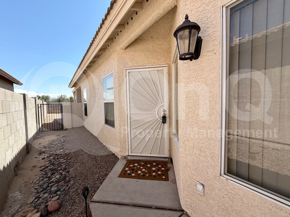 7283 W Mesquite River Dr - Photo 2 of 30
