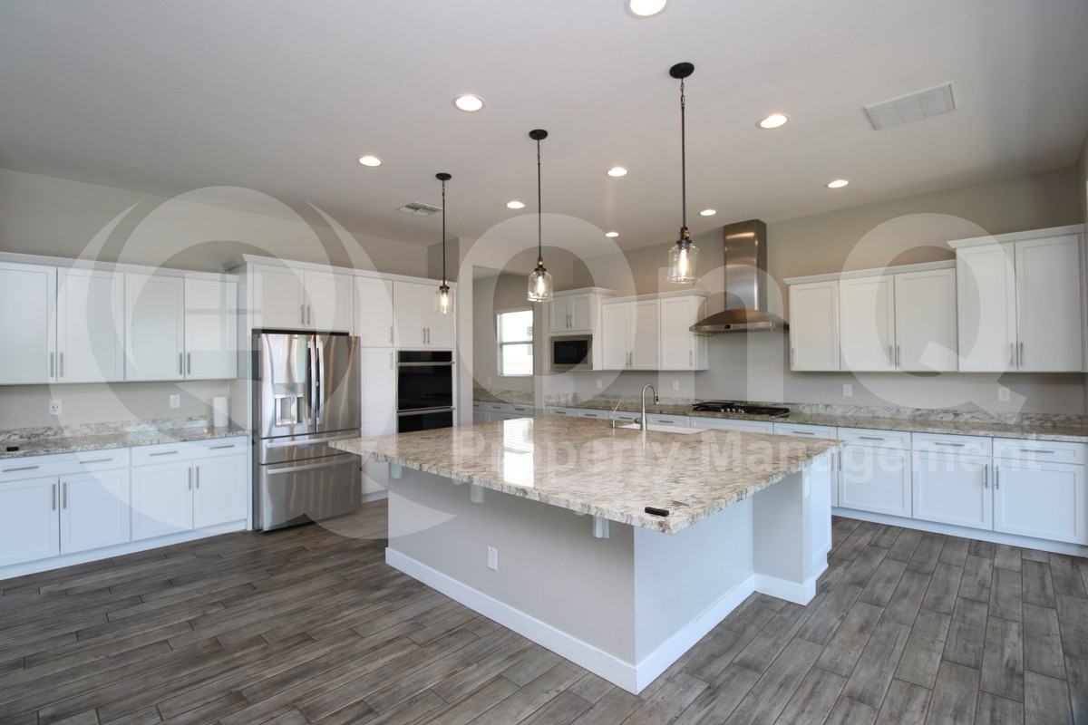 10635 E Tumbleweed Ave - Photo 4 of 35