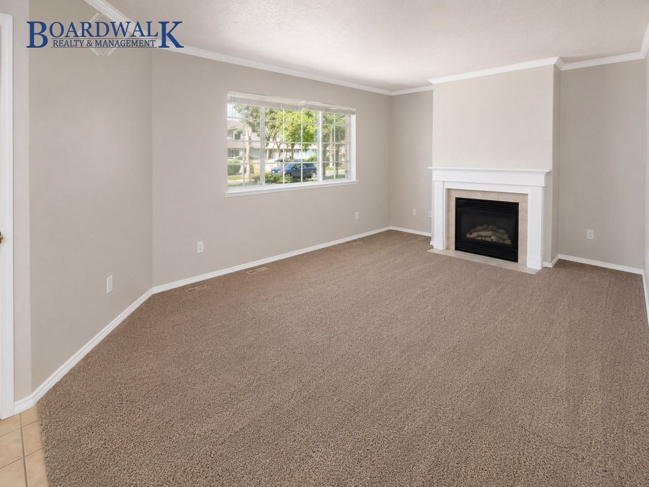 7638 S Redwood Rd #14 - Photo 5 of 21