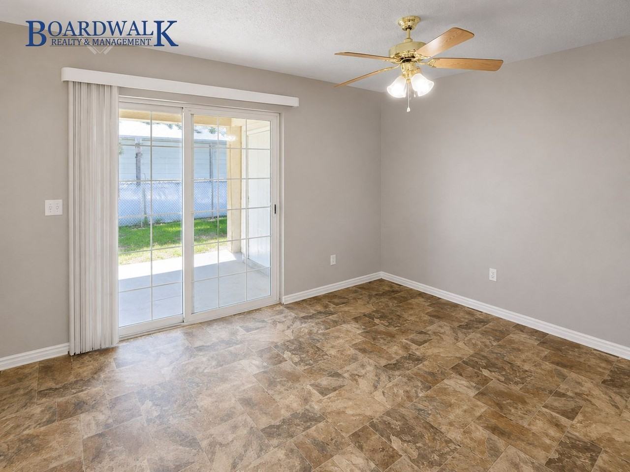 7638 S Redwood Rd #14 - Photo 6 of 21