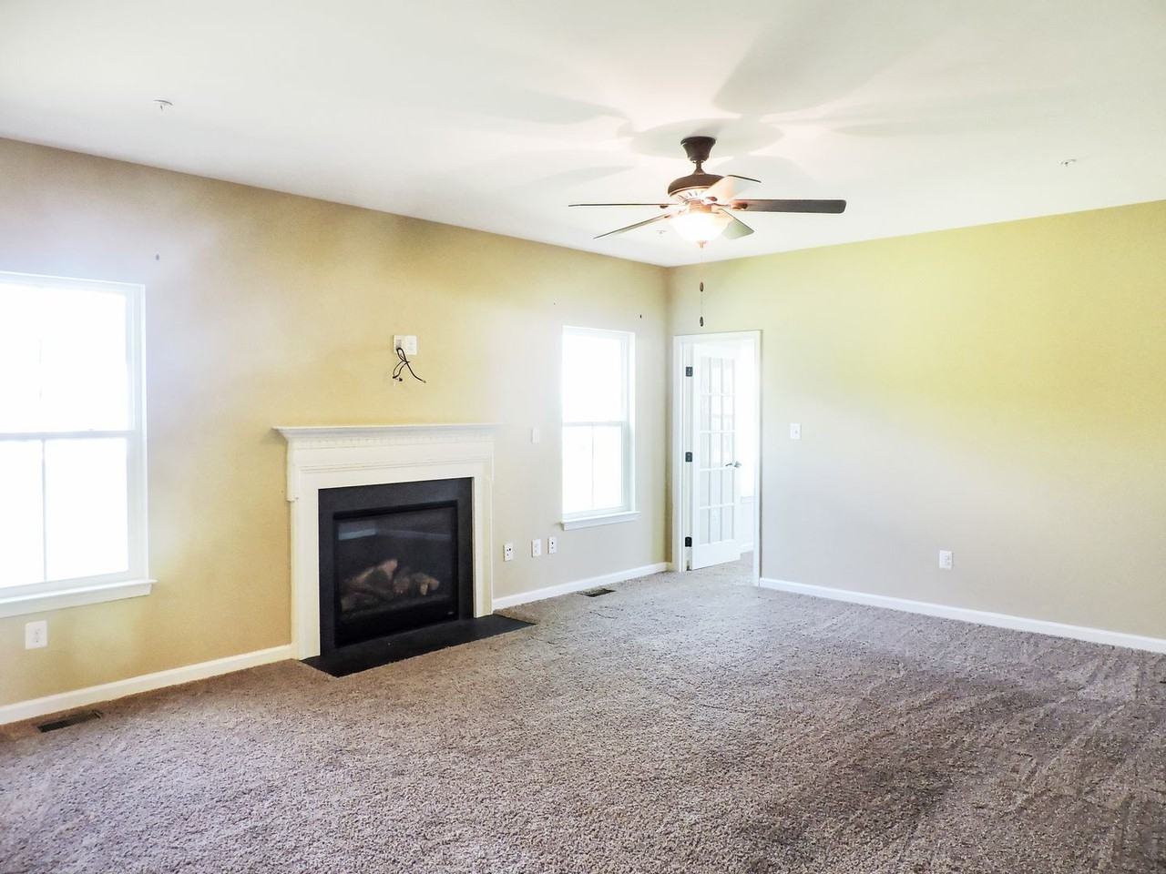9166 Beechdale Ct - Photo 7 of 18