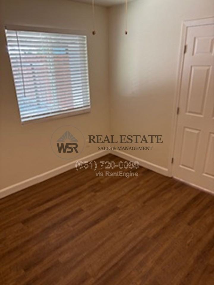 8818 56th St - Photo 6 of 8
