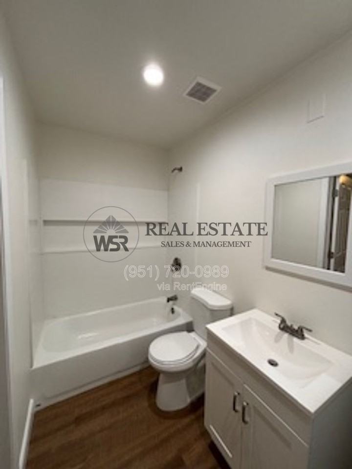 8818 56th St - Photo 7 of 8