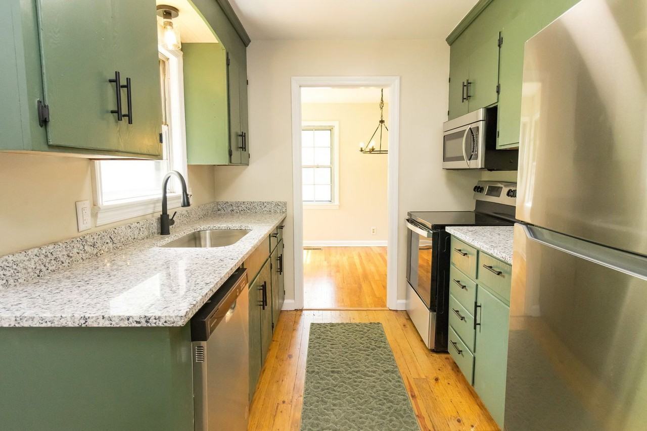116 Centro St - Photo 3 of 26