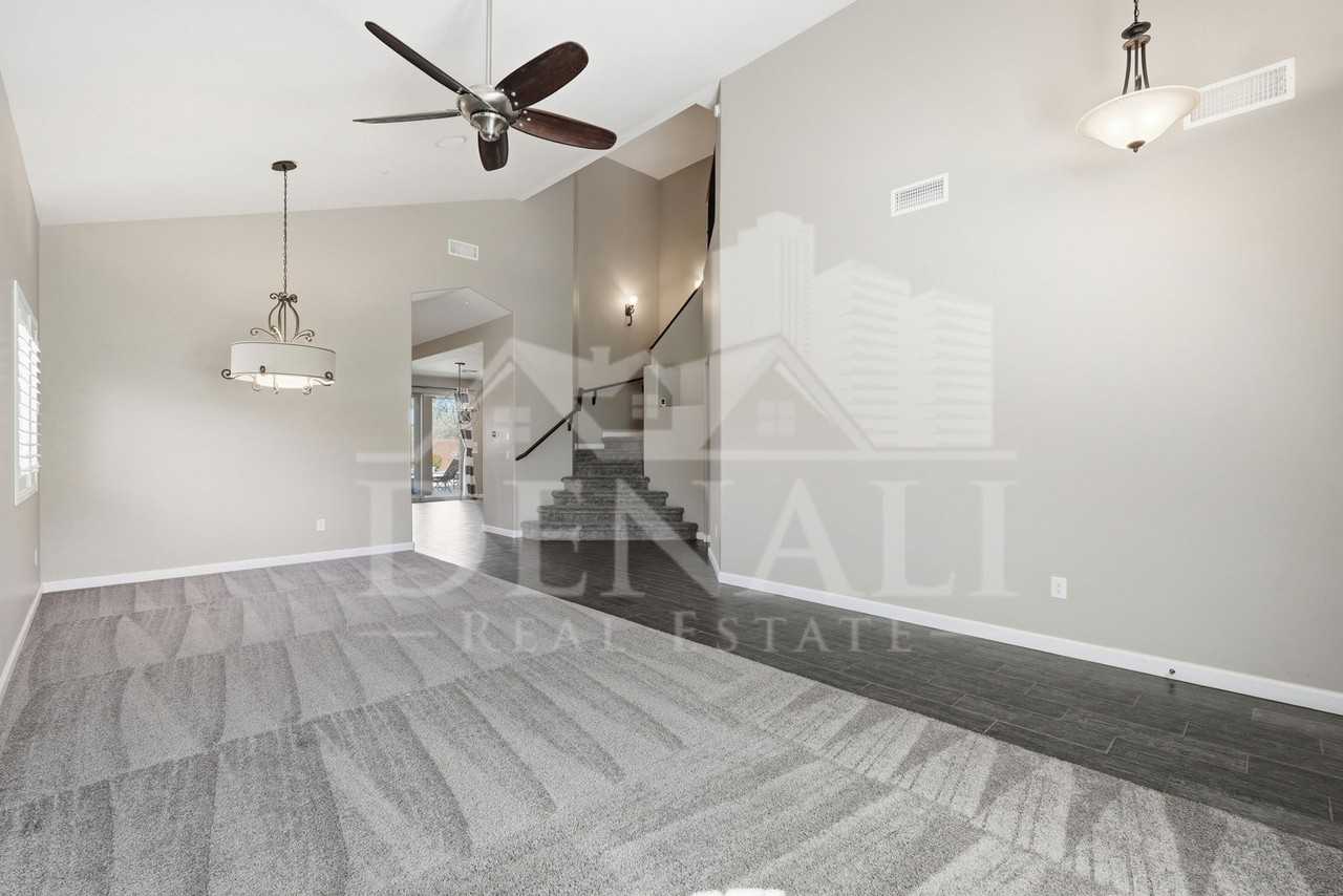 8910 W Irongate Rd - Photo 5 of 47