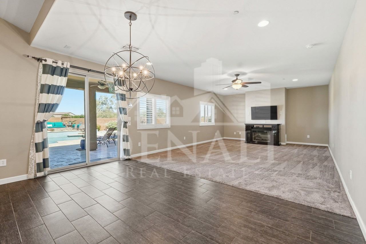 8910 W Irongate Rd - Photo 7 of 47
