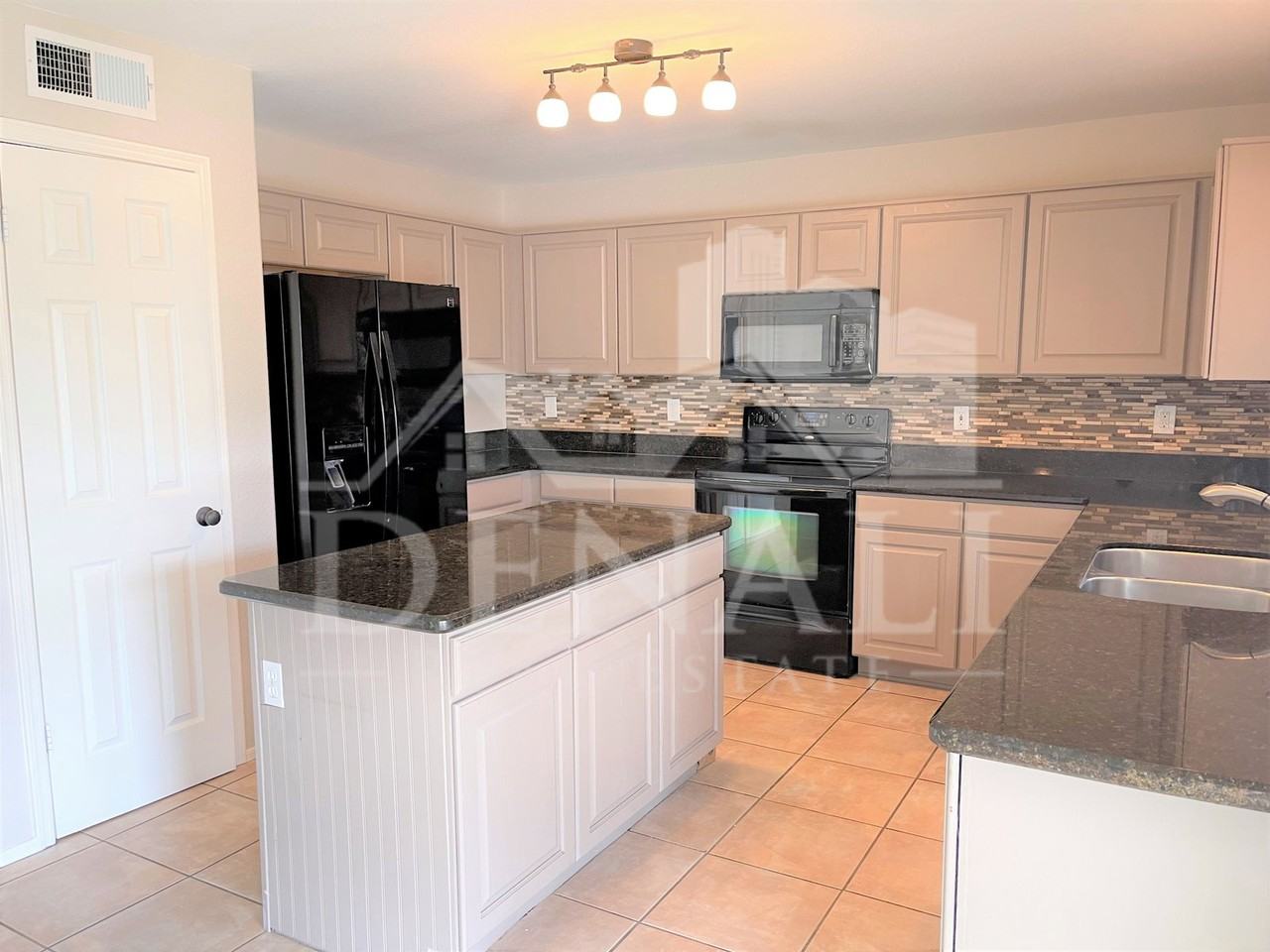 8535 W Vogel Ave - Photo 6 of 22