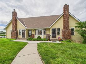 166 Sw Robin Rd - Photo 1 of 1