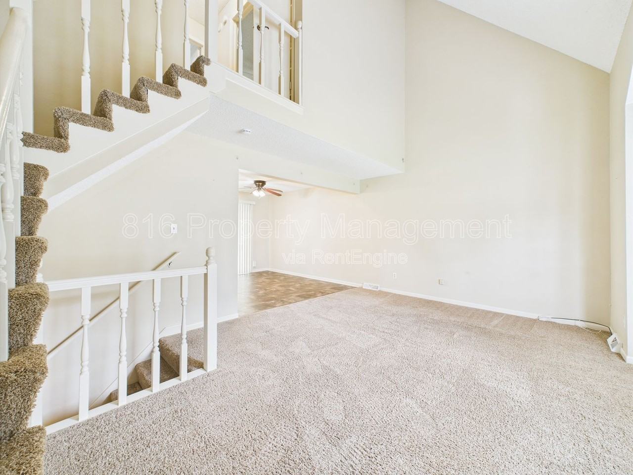166 Sw Robin Rd - Photo 2 of 29