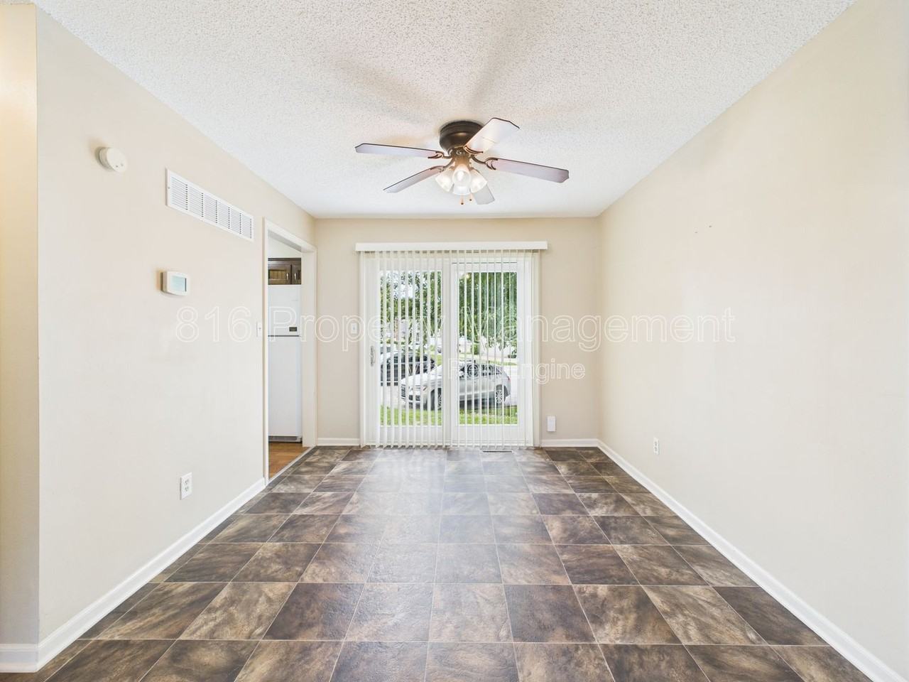 166 Sw Robin Rd - Photo 7 of 29