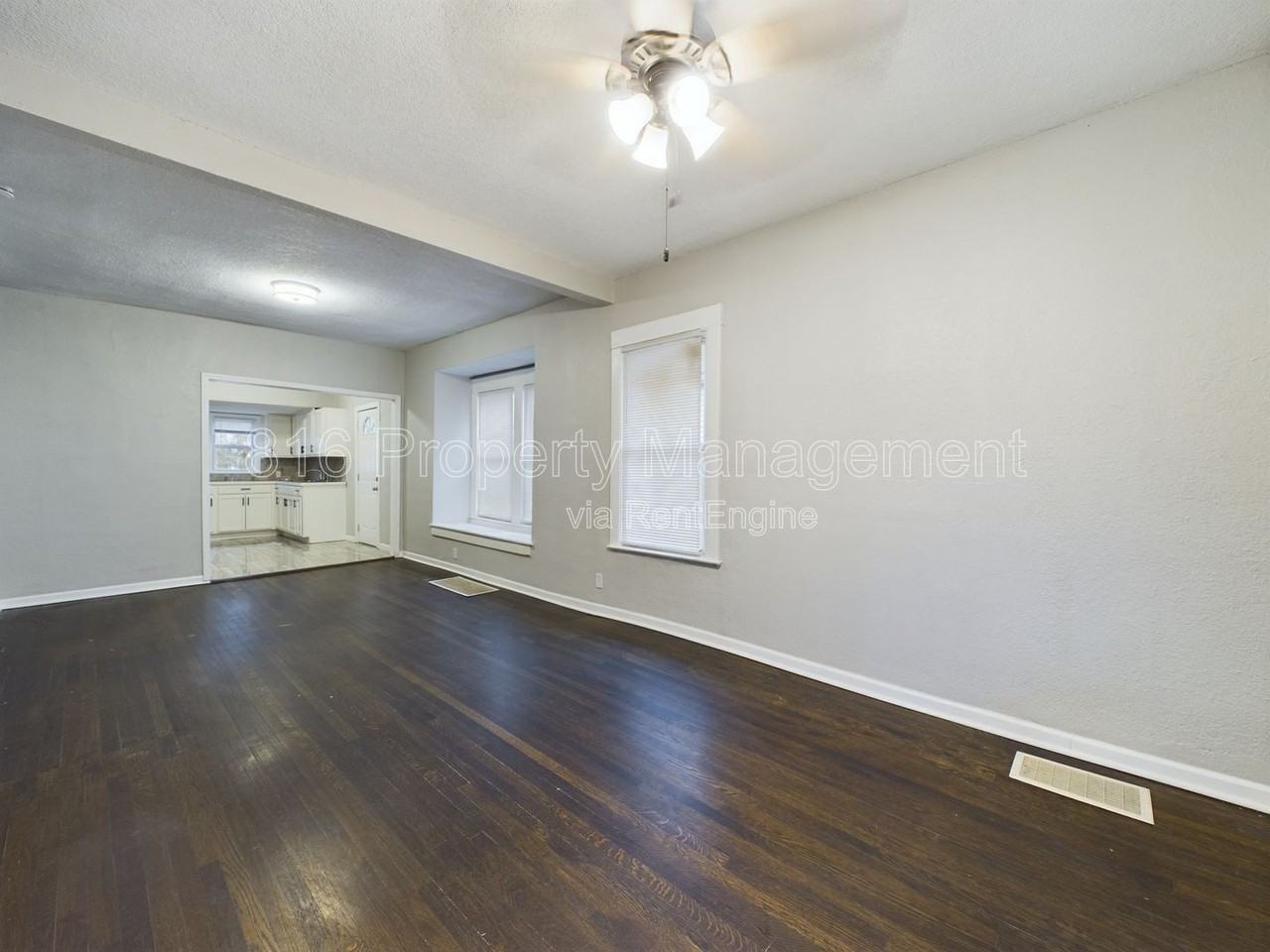 2323 Lister Ave - Photo 3 of 12