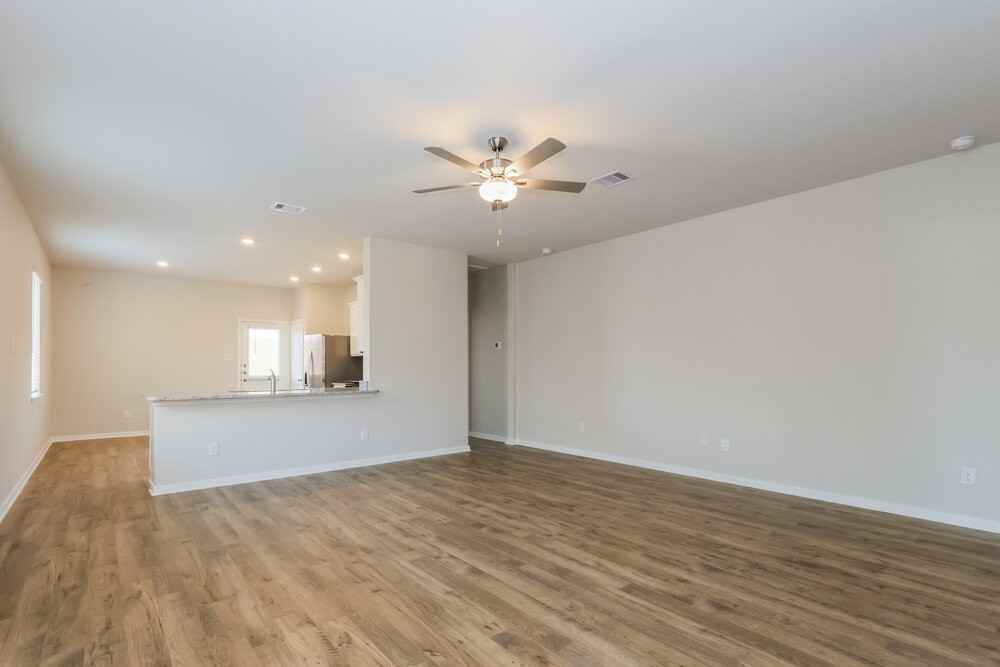 15574 Caramel Springs Dr - Photo 3 of 16