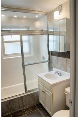 Chester St #8 - Photo 3 of 6